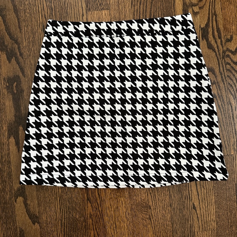 SHEIN Monochrome Houndstooth Mini Skirt